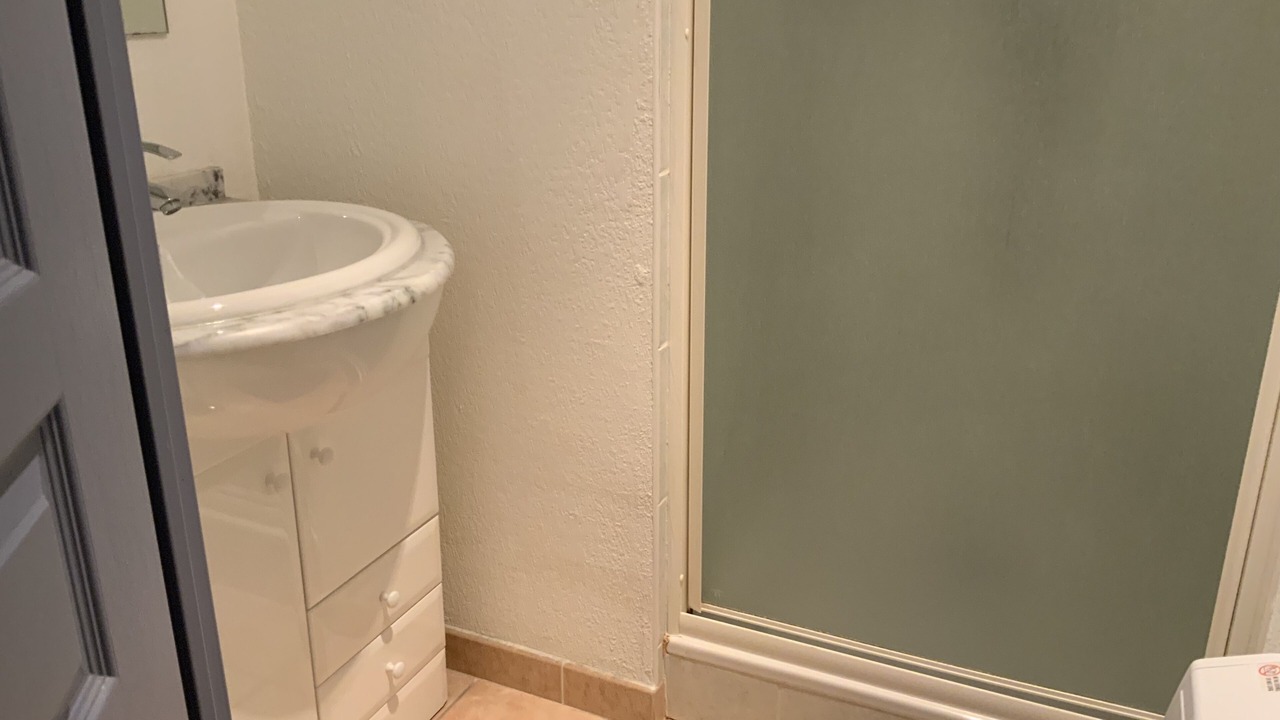 Photo of Bathroom in Uzes