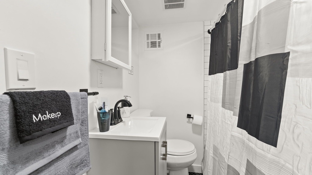 Photo of Bathroom in Paterson