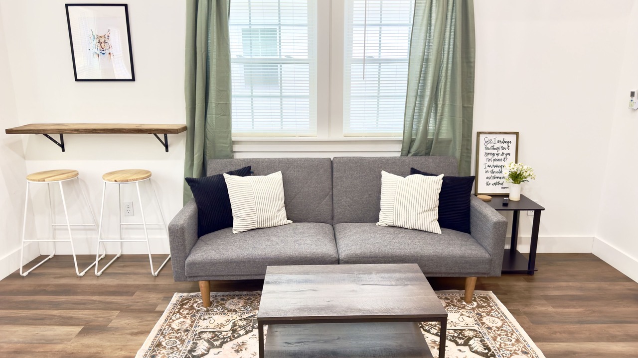 Photo of Livingroom in Albertville