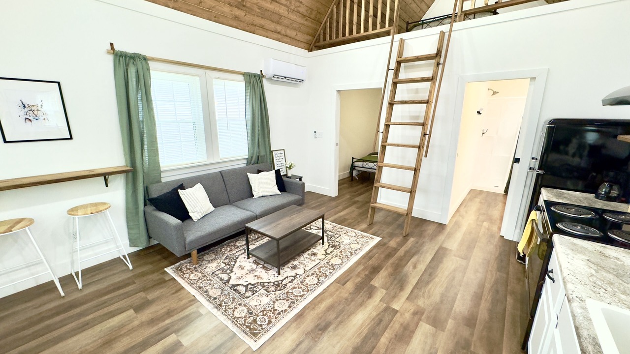 Photo of Livingroom in Albertville