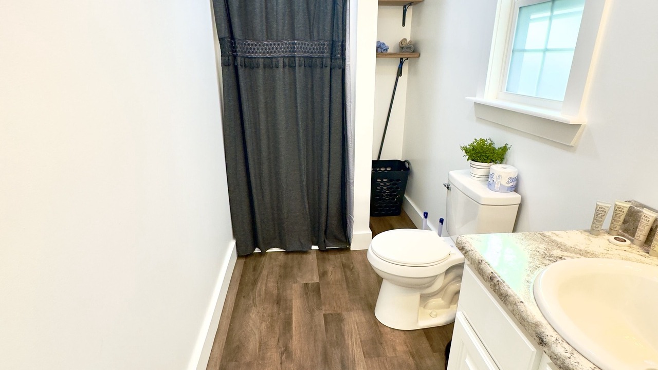 Photo of Bathroom in Albertville