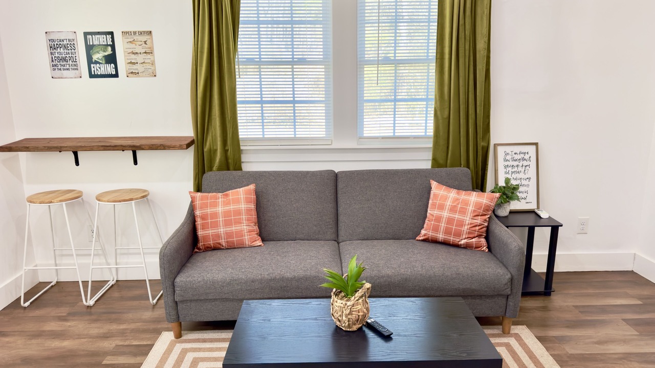 Photo of Livingroom in Albertville
