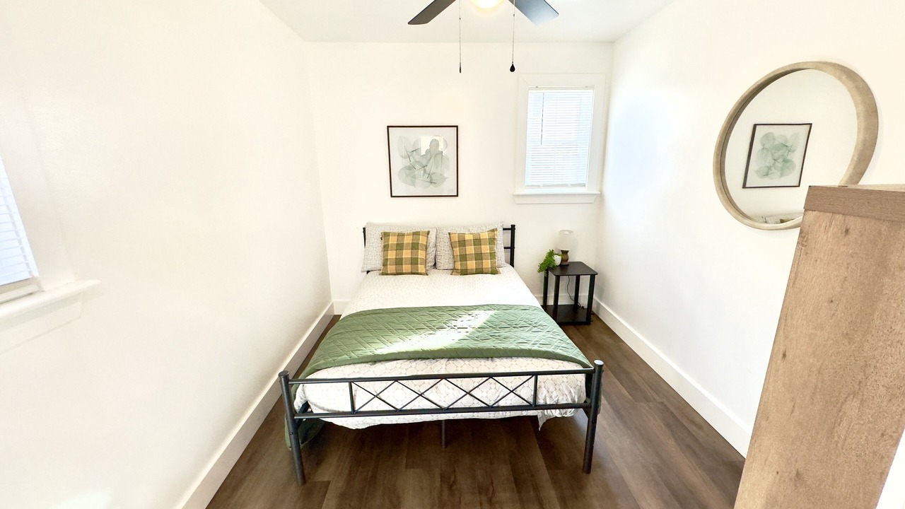 Photo of Bedroom in Albertville