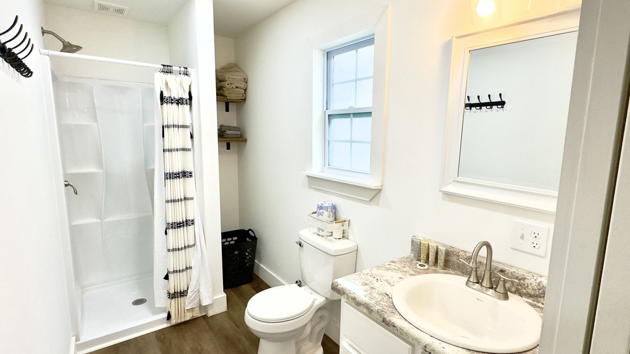 Photo of Bathroom in Albertville