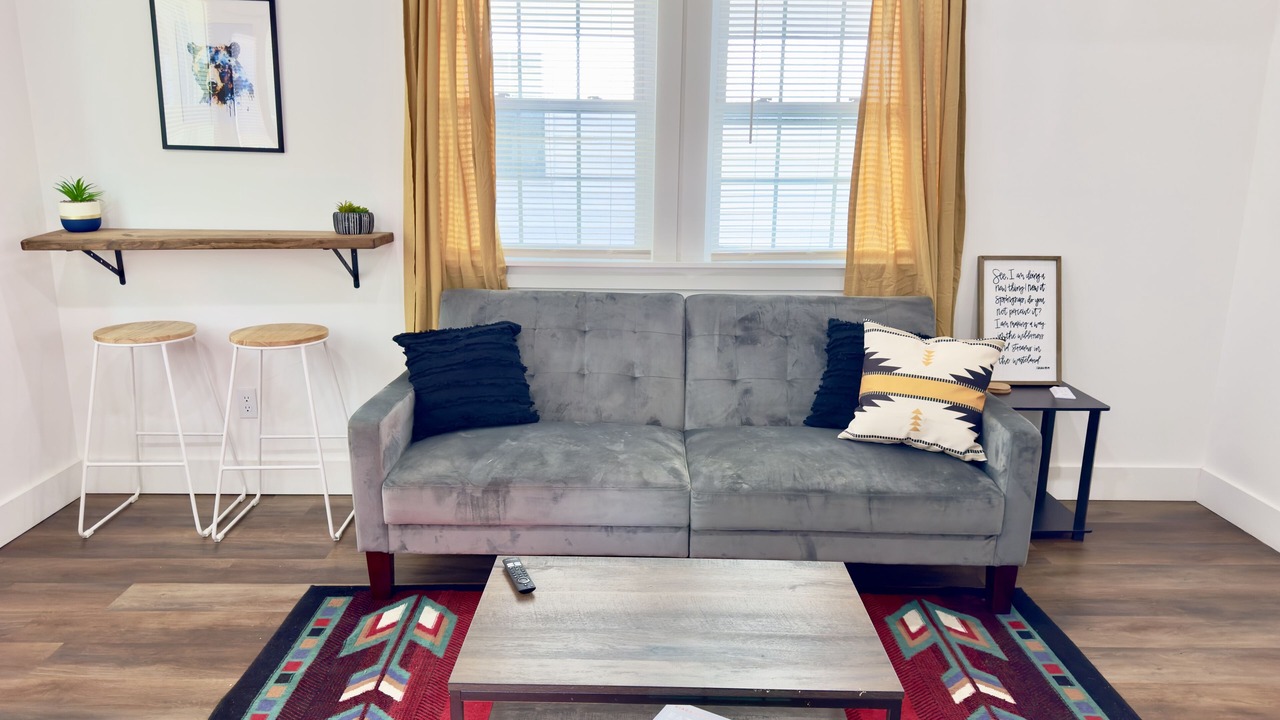 Photo of Livingroom in Albertville
