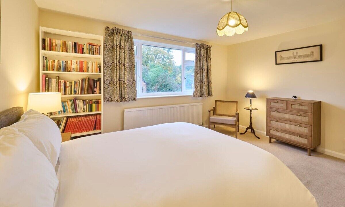 Photo of Others in Broad Oak