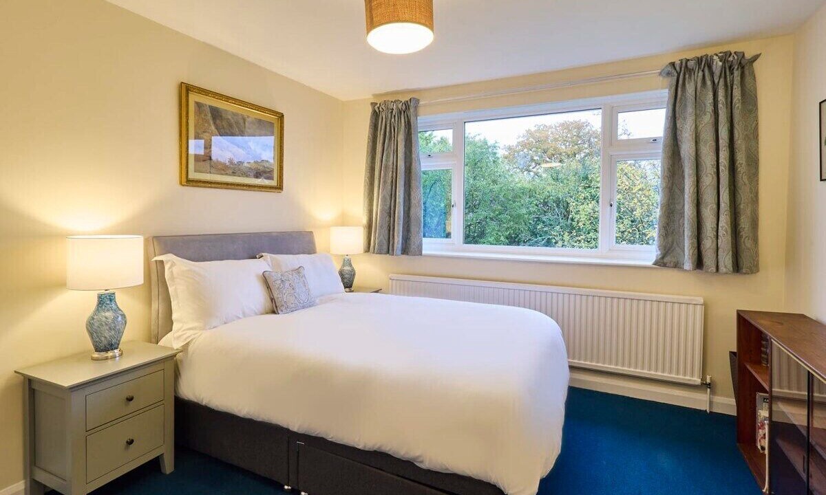 Photo of Others in Broad Oak