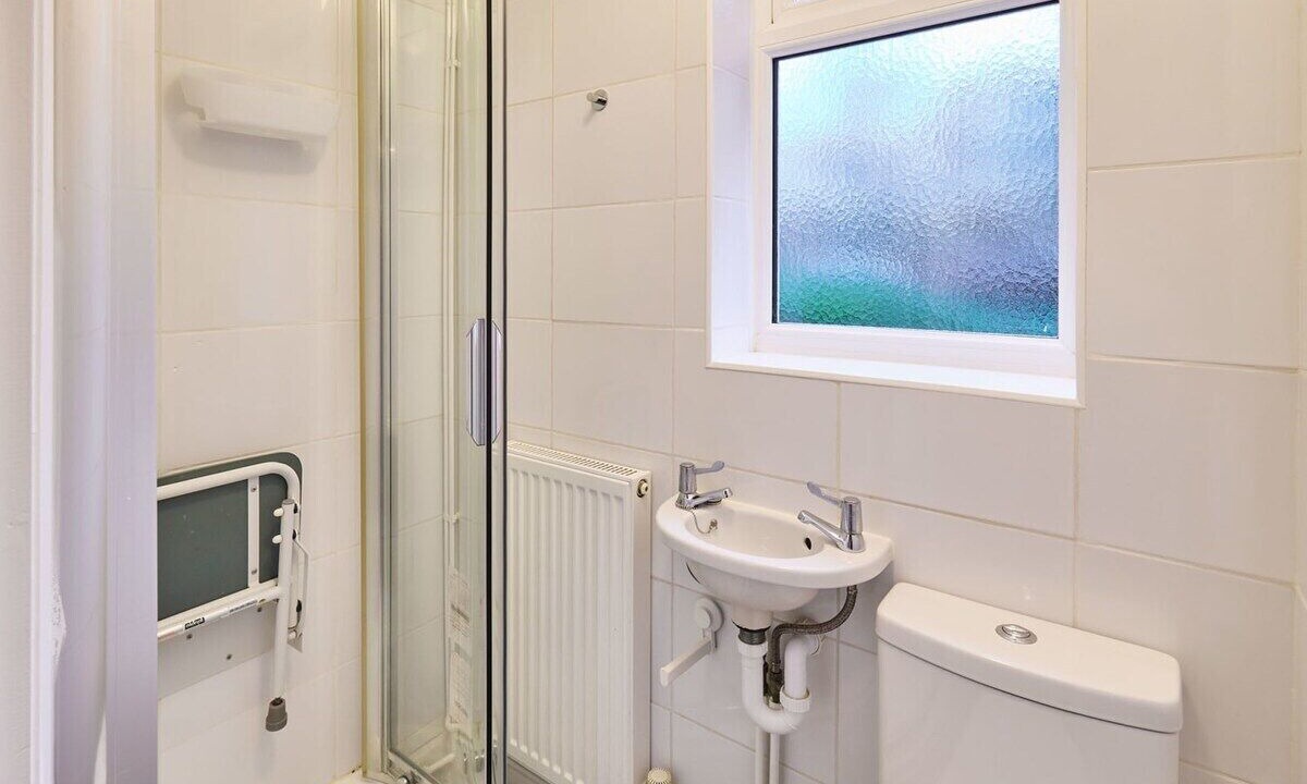 Photo of Others in Broad Oak