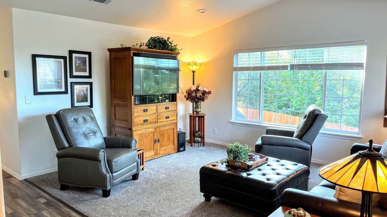 Photo of Livingroom in Arcata