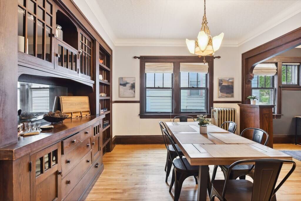 Photo of Bedroom in Linden Hills