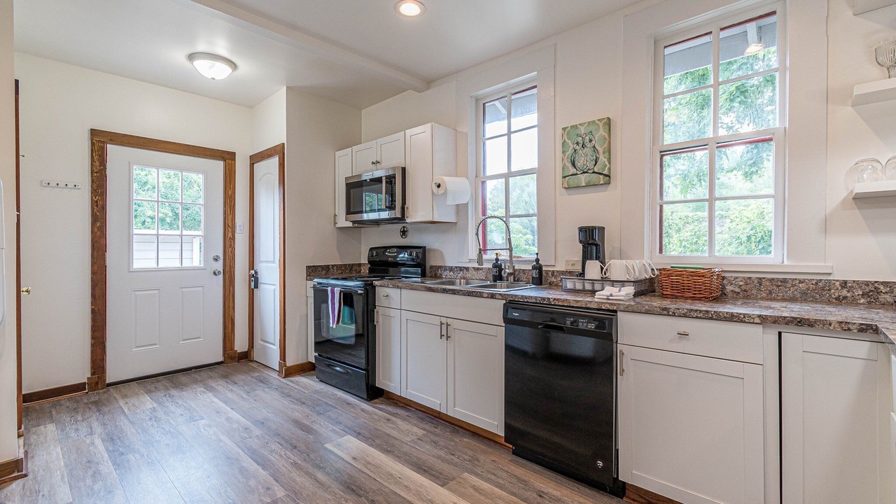 Photo of Kitchen in Mahncke Park