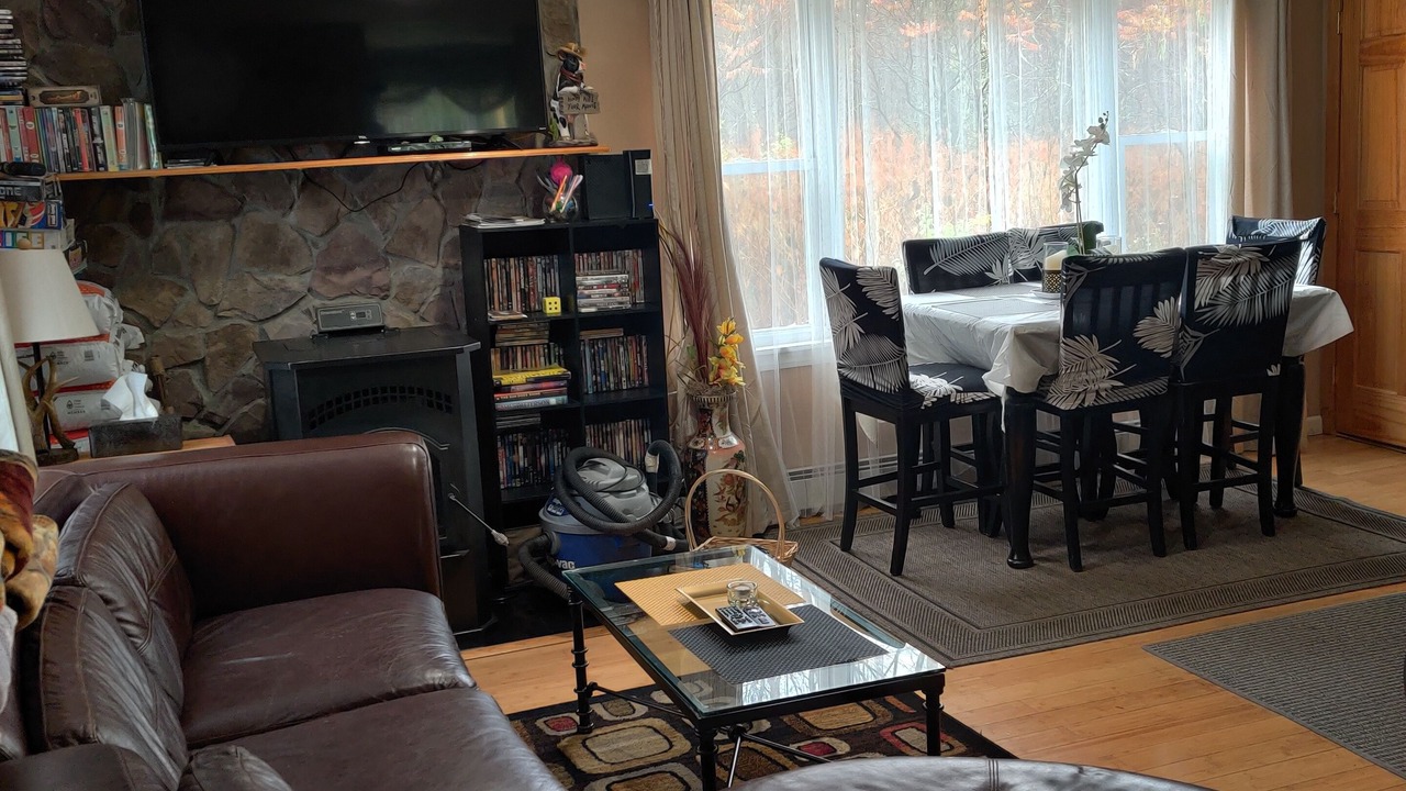 Photo of Livingroom in Livingston Manor