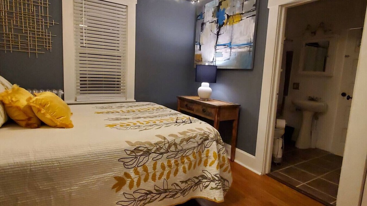 Photo of Bedroom in Elim