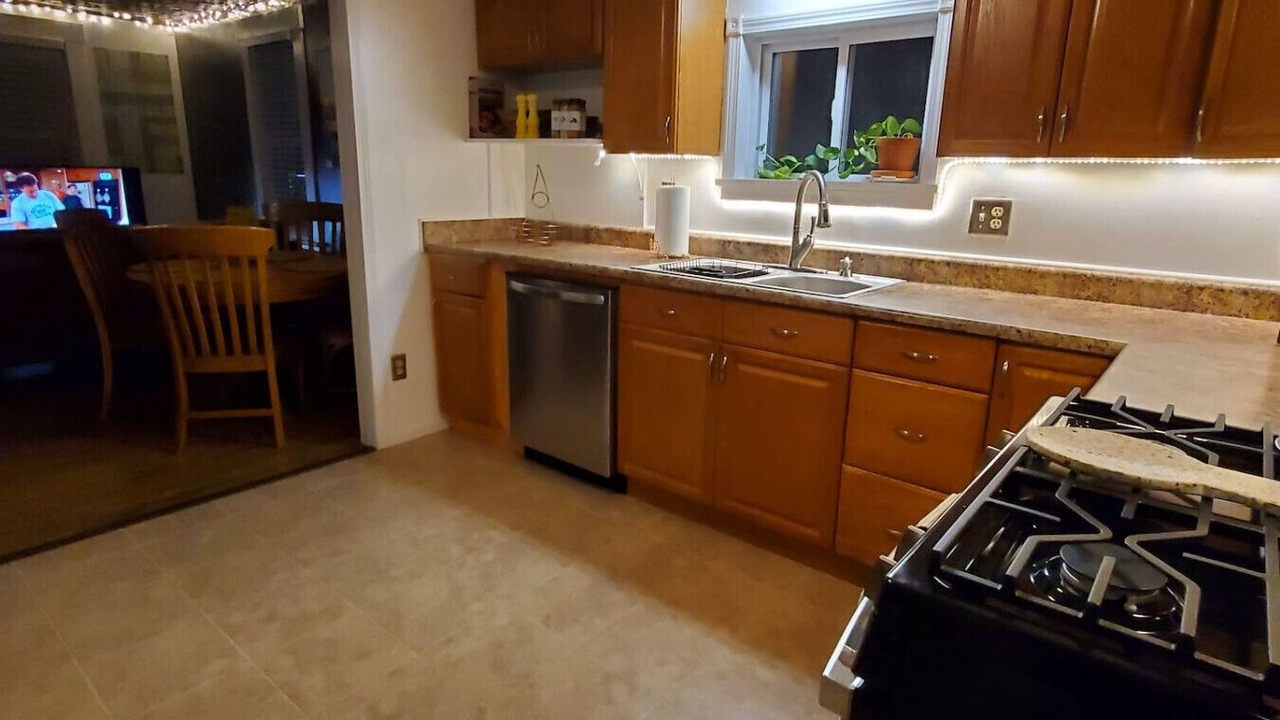 Photo of Kitchen in Elim