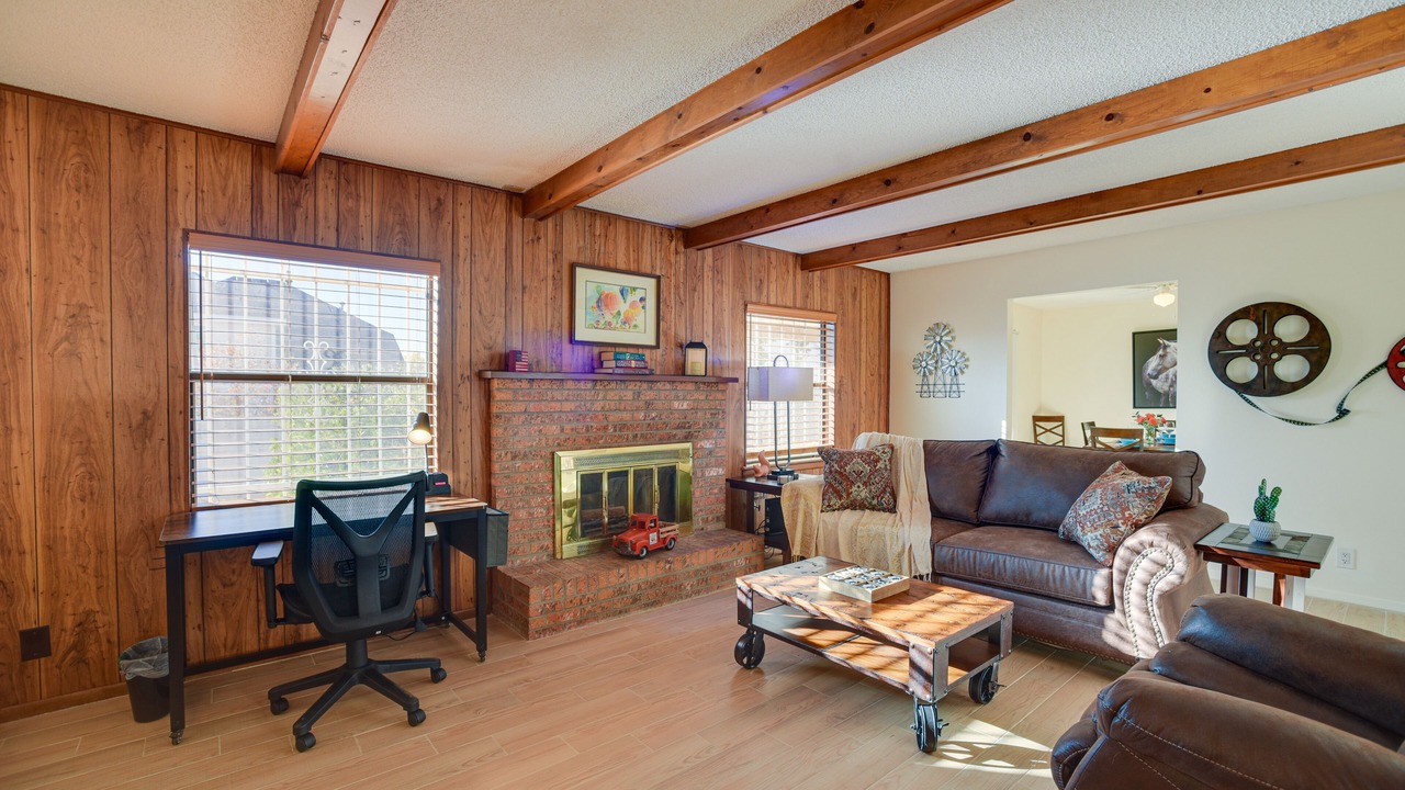 Photo of Livingroom in Northeast Heights