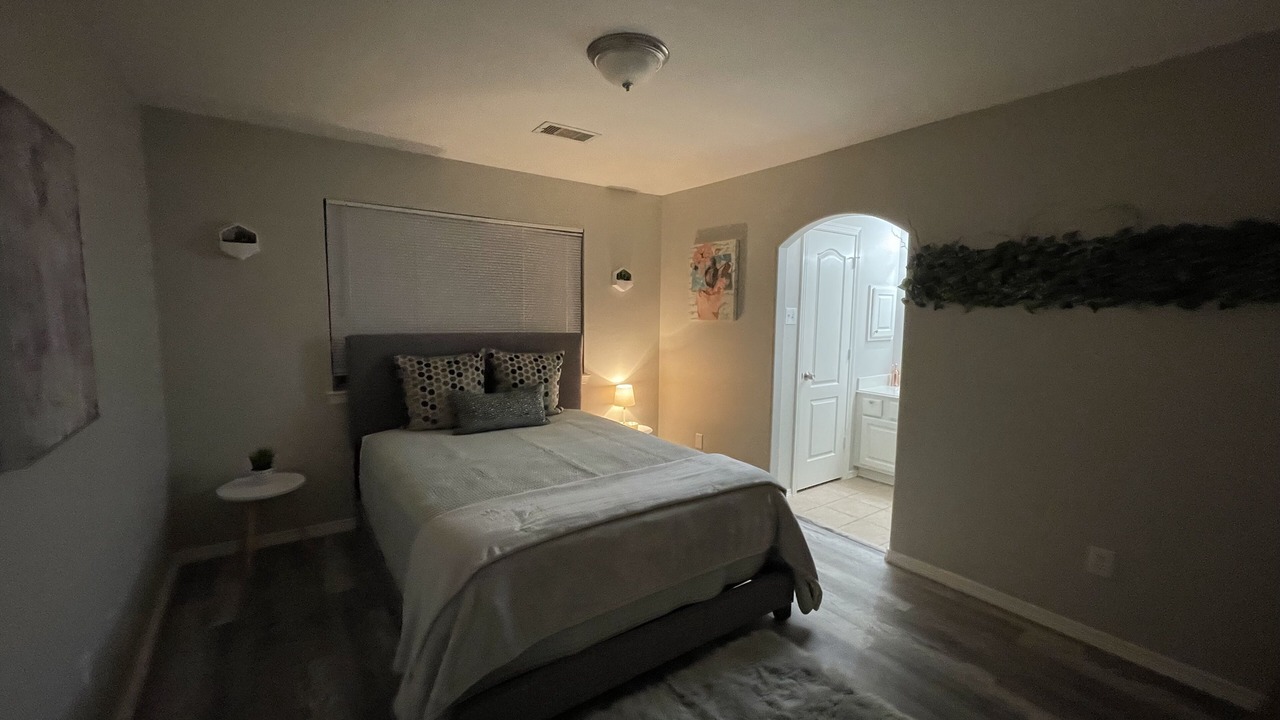 Photo of Bedroom in Atascocita