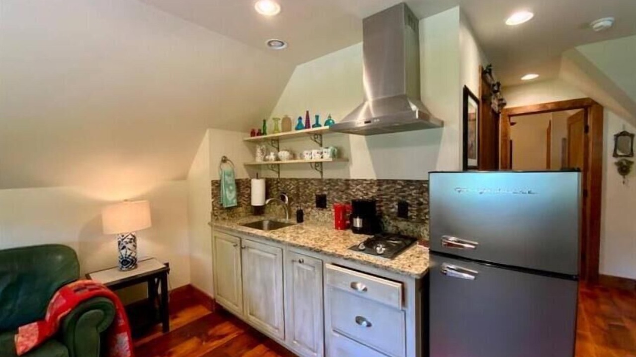 Photo of Kitchen in Newark