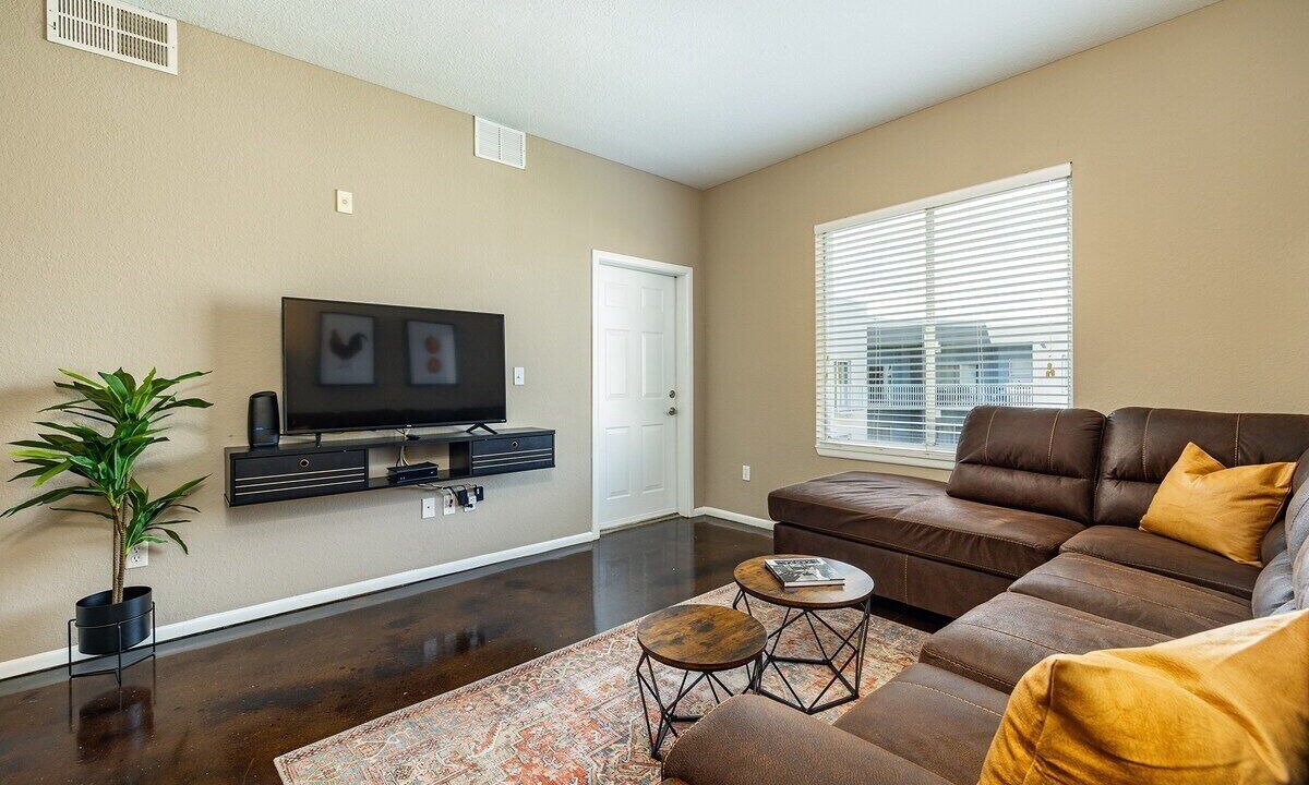Photo of Livingroom in Channel District