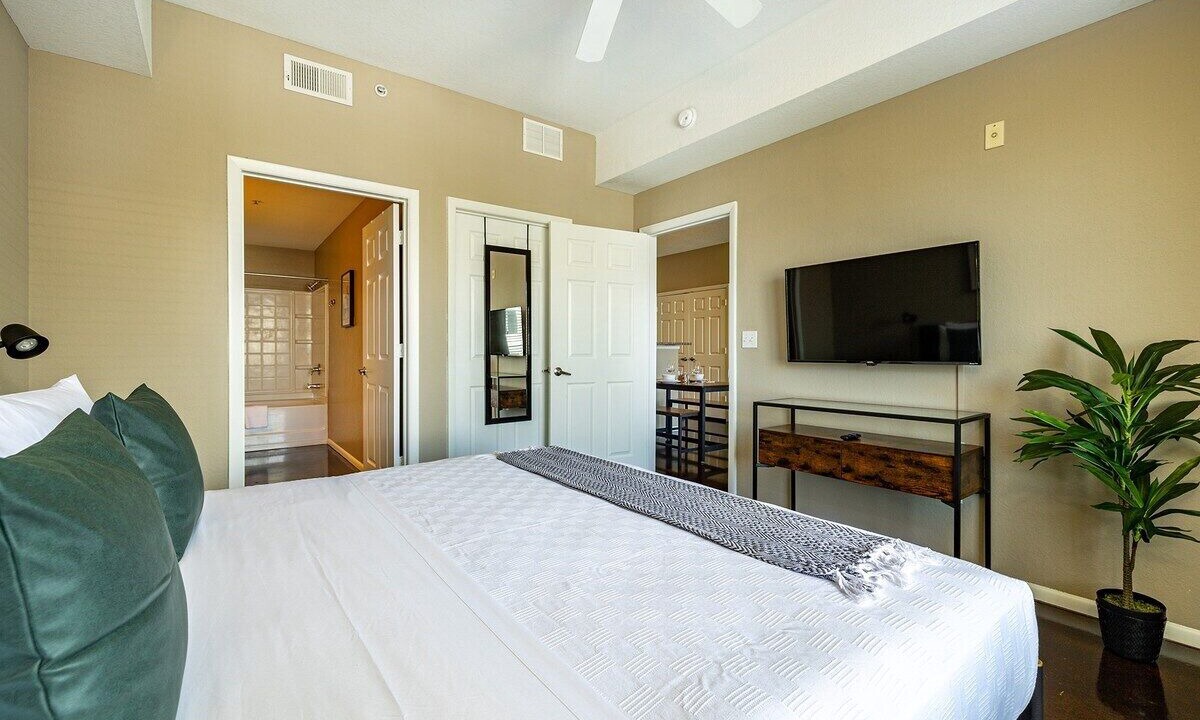 Photo of Bedroom in Channel District