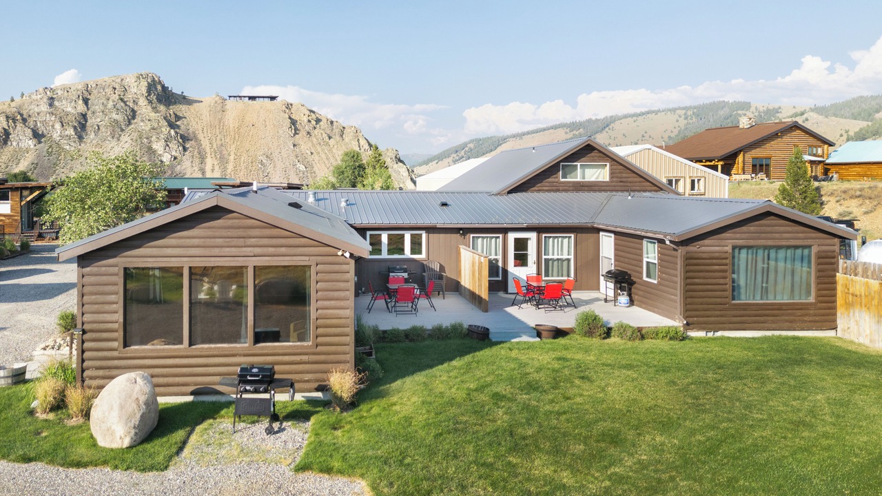 Photo of Outdoor in Stanley