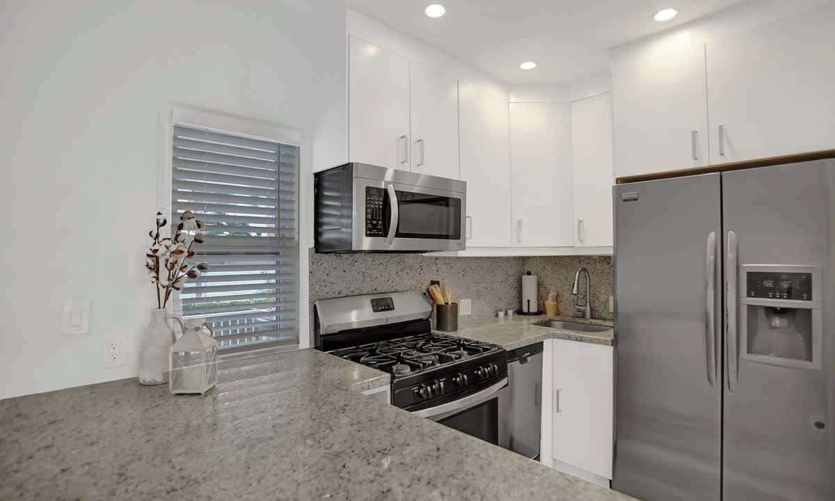Photo of Kitchen in Hendricks and Venice Isles
