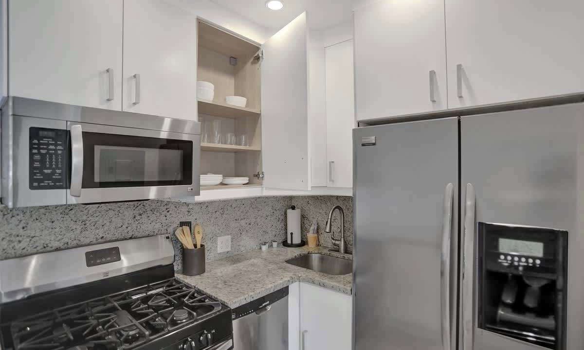 Photo of Kitchen in Hendricks and Venice Isles