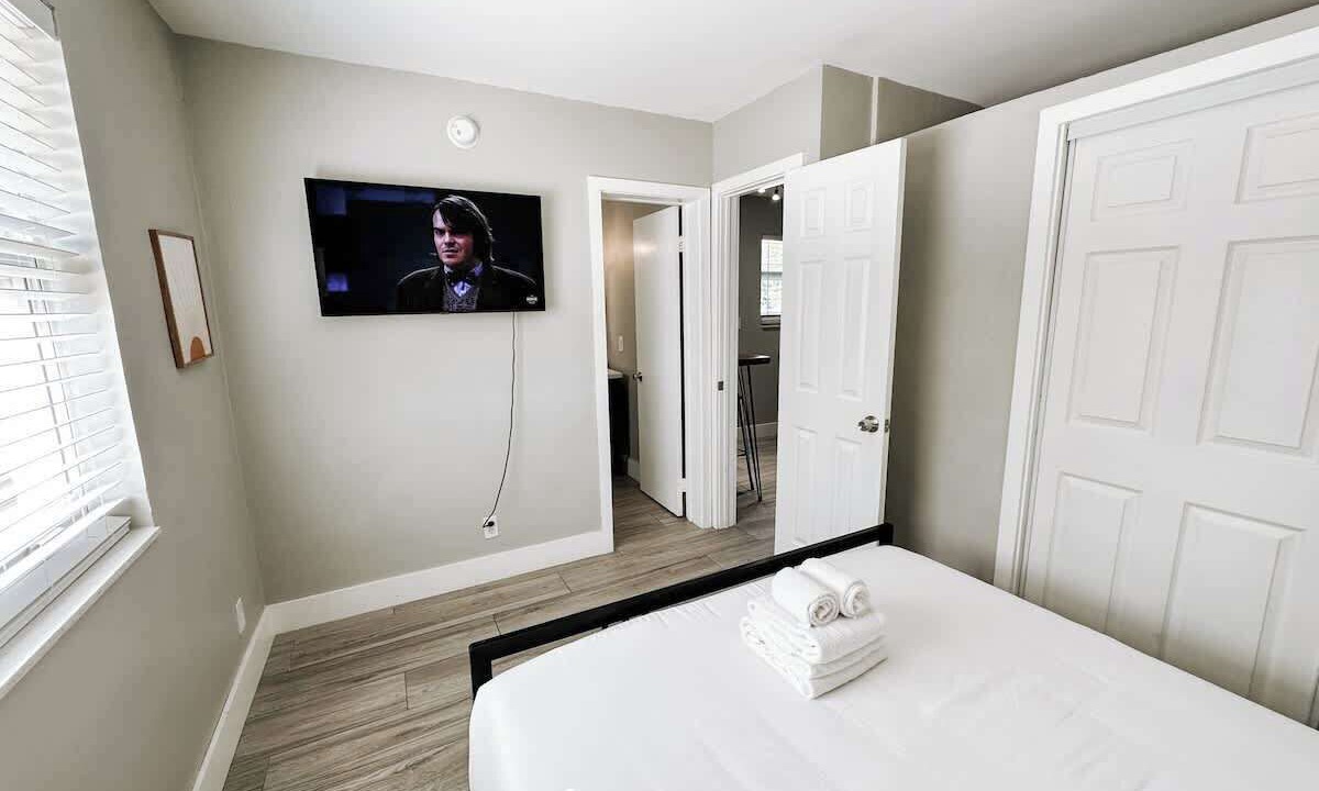 Photo of Bedroom in Poinciana Park