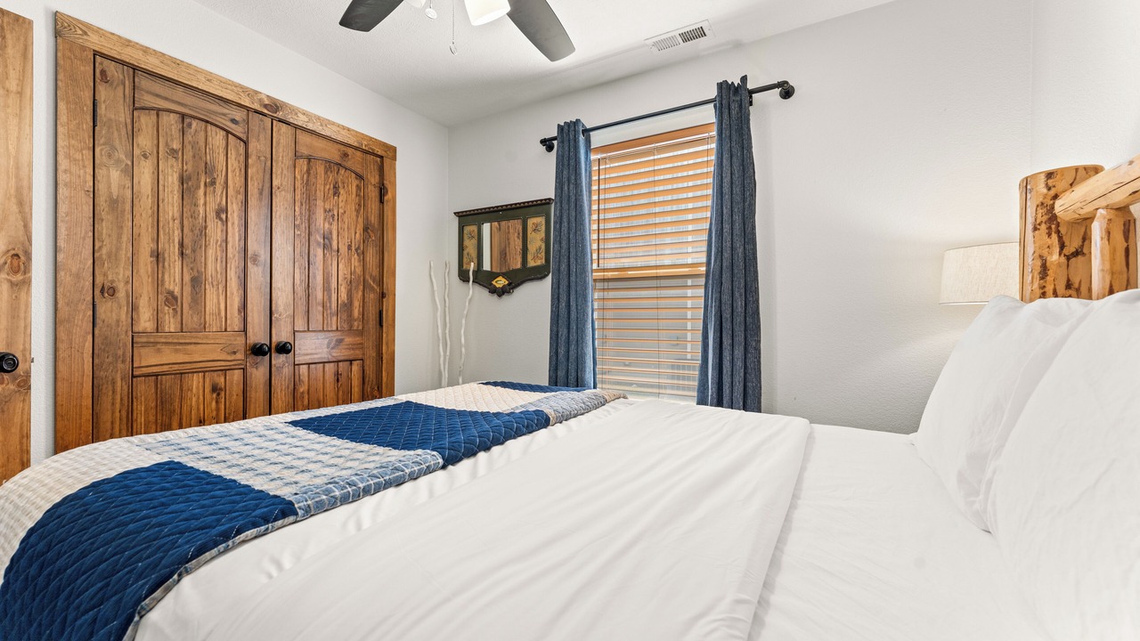 Photo of Bedroom in Branson