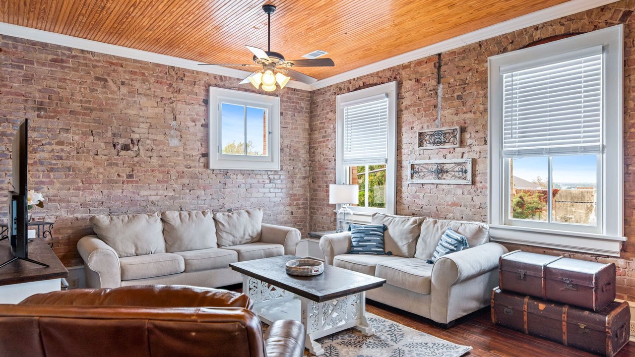 Photo of Livingroom in Natchez