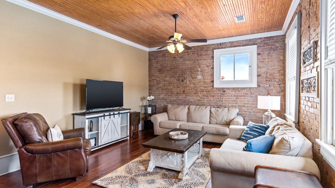 Photo of Livingroom in Natchez