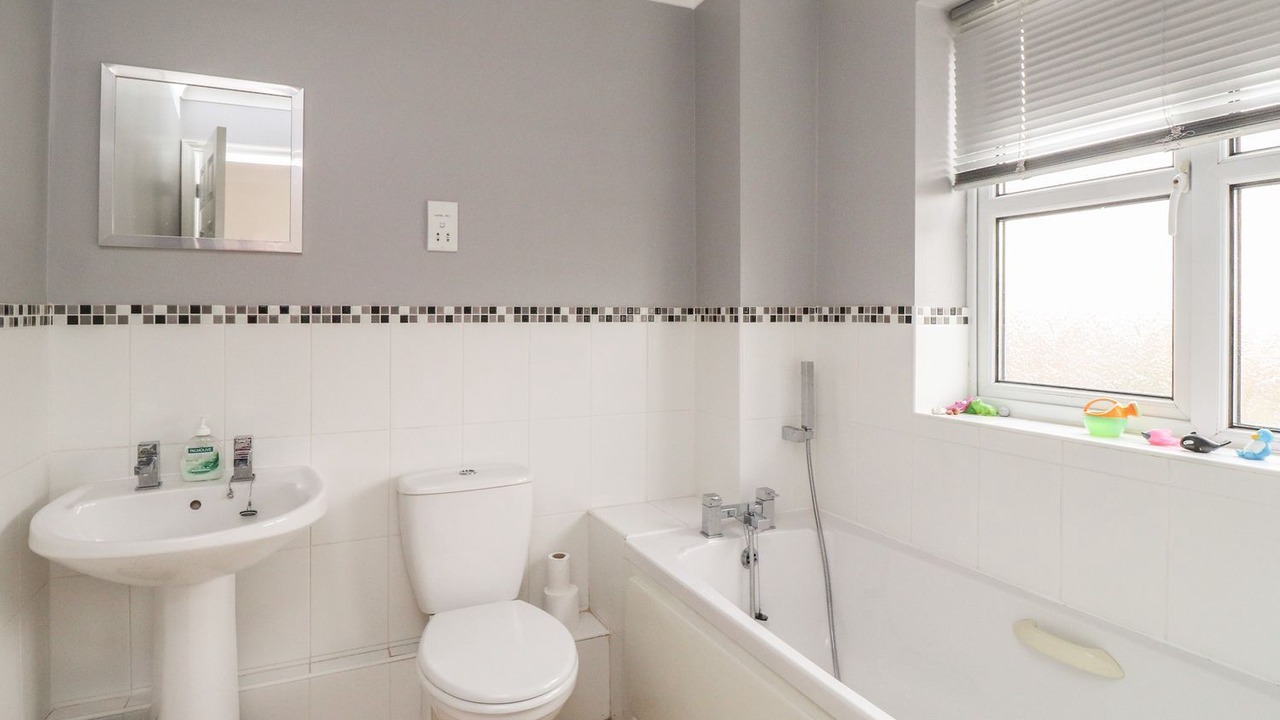 Photo of Bathroom in Littlestone-on-Sea