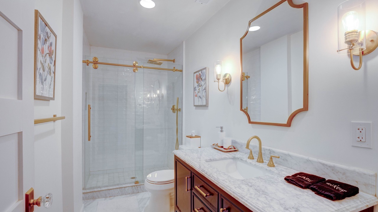 Photo of Bathroom in Naval Academy