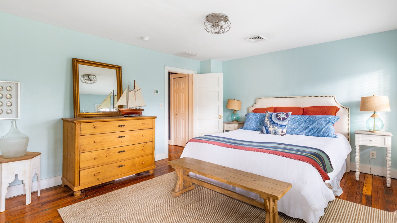 Photo of Bedroom in Naval Academy