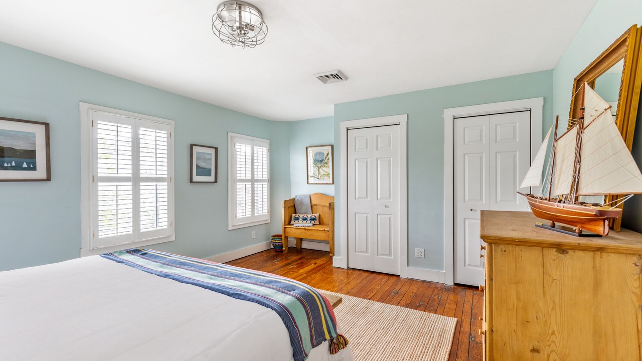 Photo of Bedroom in Naval Academy