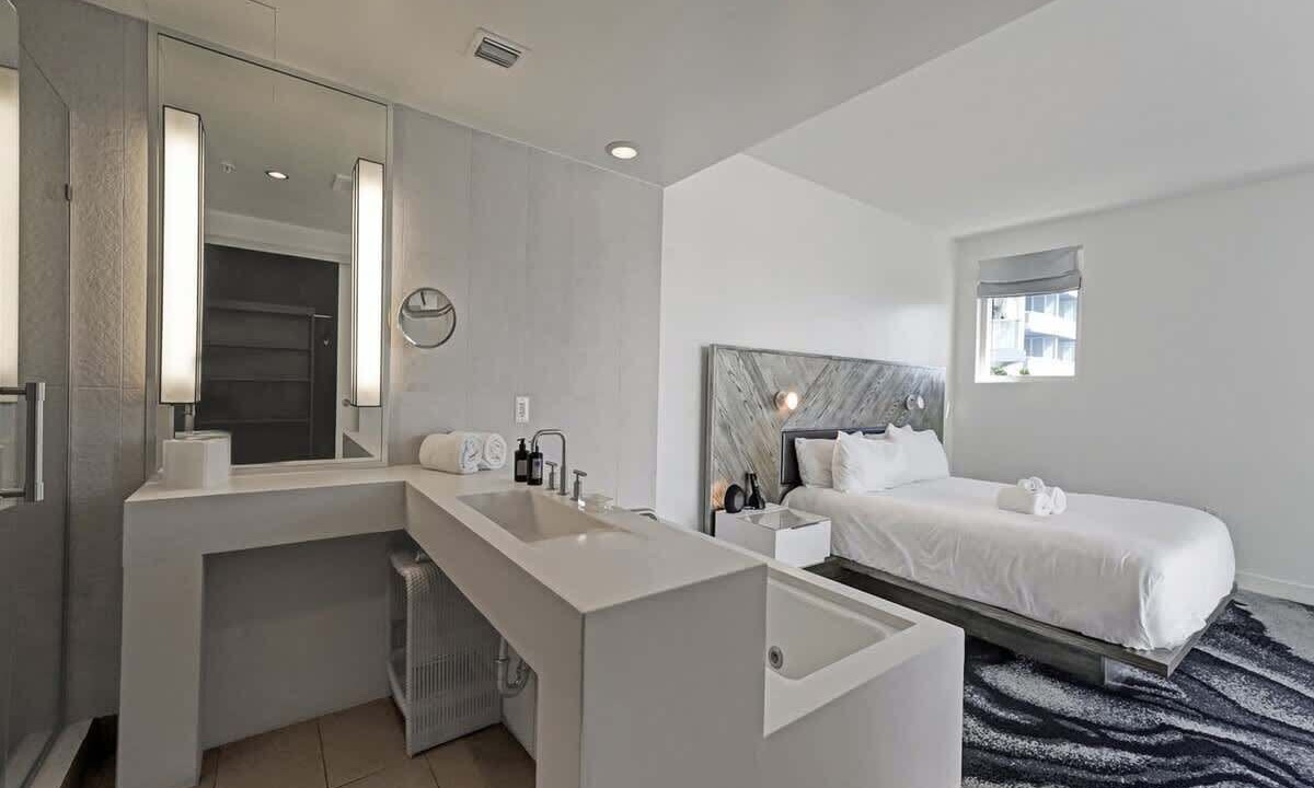 Photo of Bedroom in Central Beach