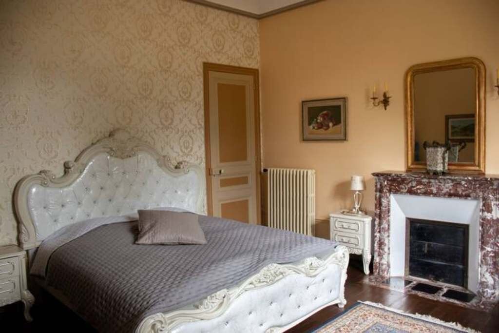 Photo of Bedroom in Hautefort
