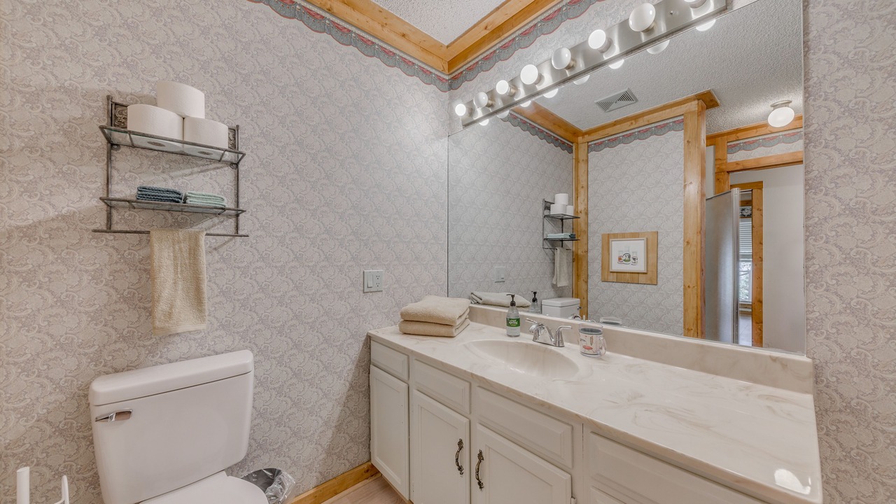 Photo of Bathroom in Bear Park