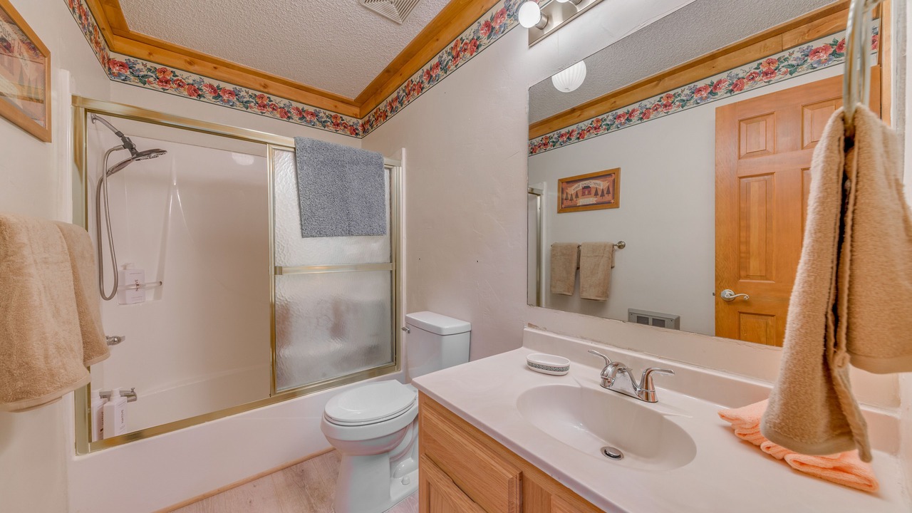 Photo of Bathroom in Bear Park