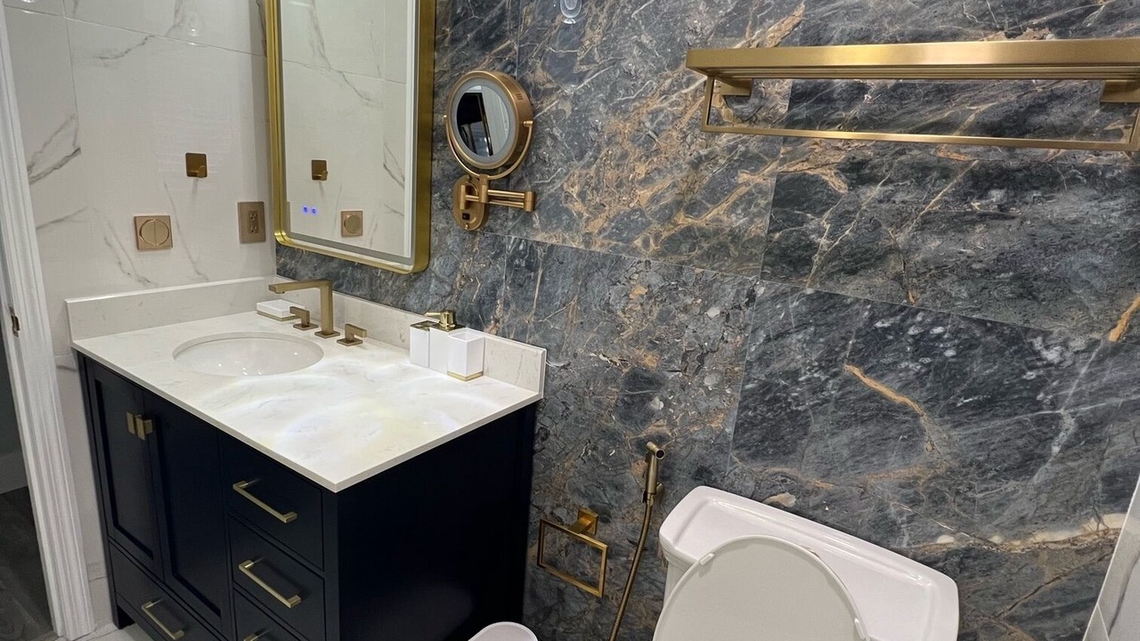 Photo of Bathroom in Lake Sarasota