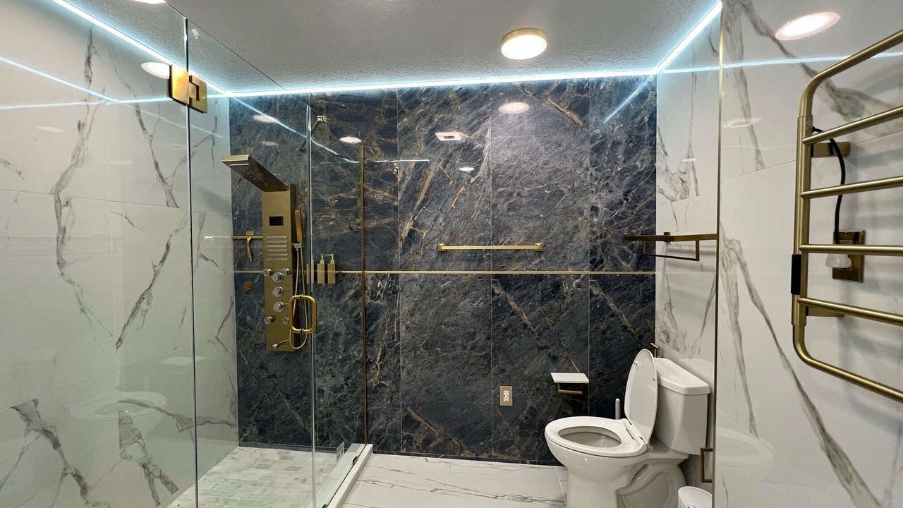 Photo of Bathroom in Lake Sarasota