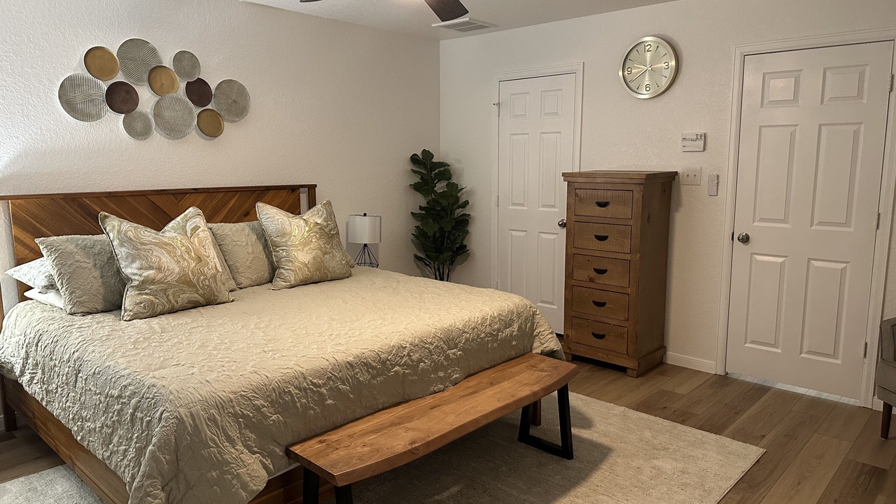 Photo of Bedroom in North Central Thousand Oaks
