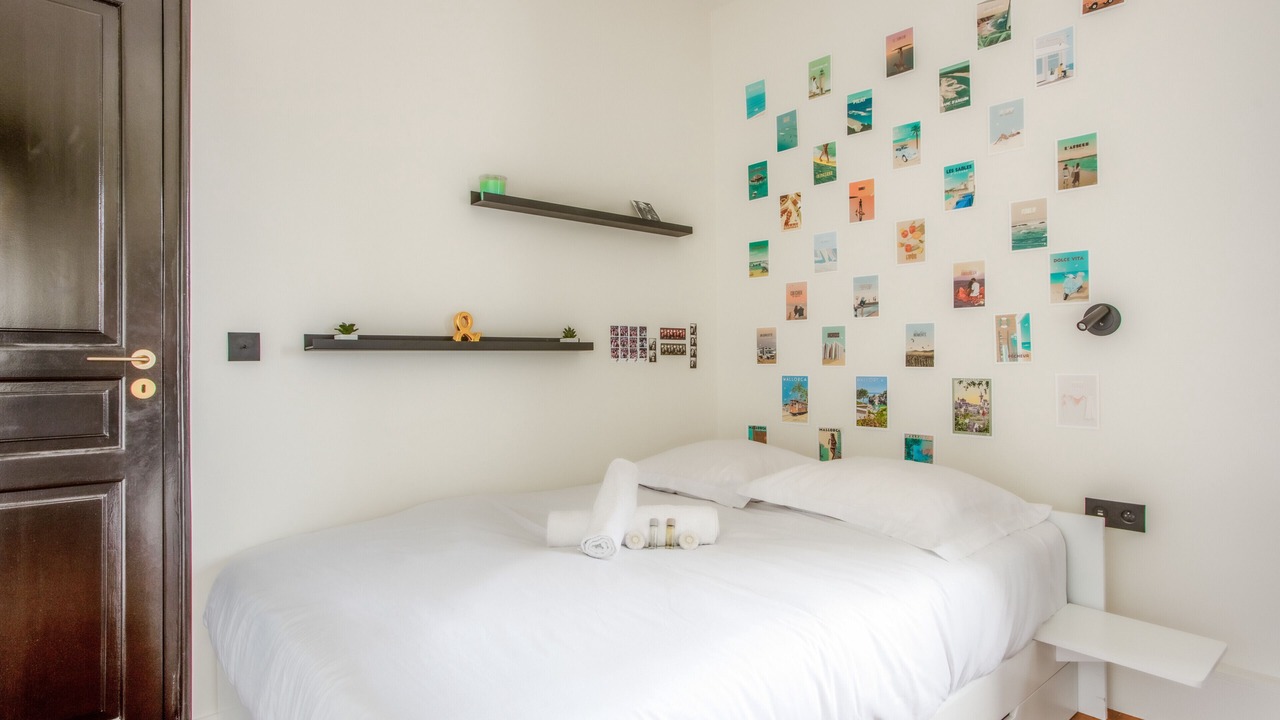 Photo of Bedroom in Colombes