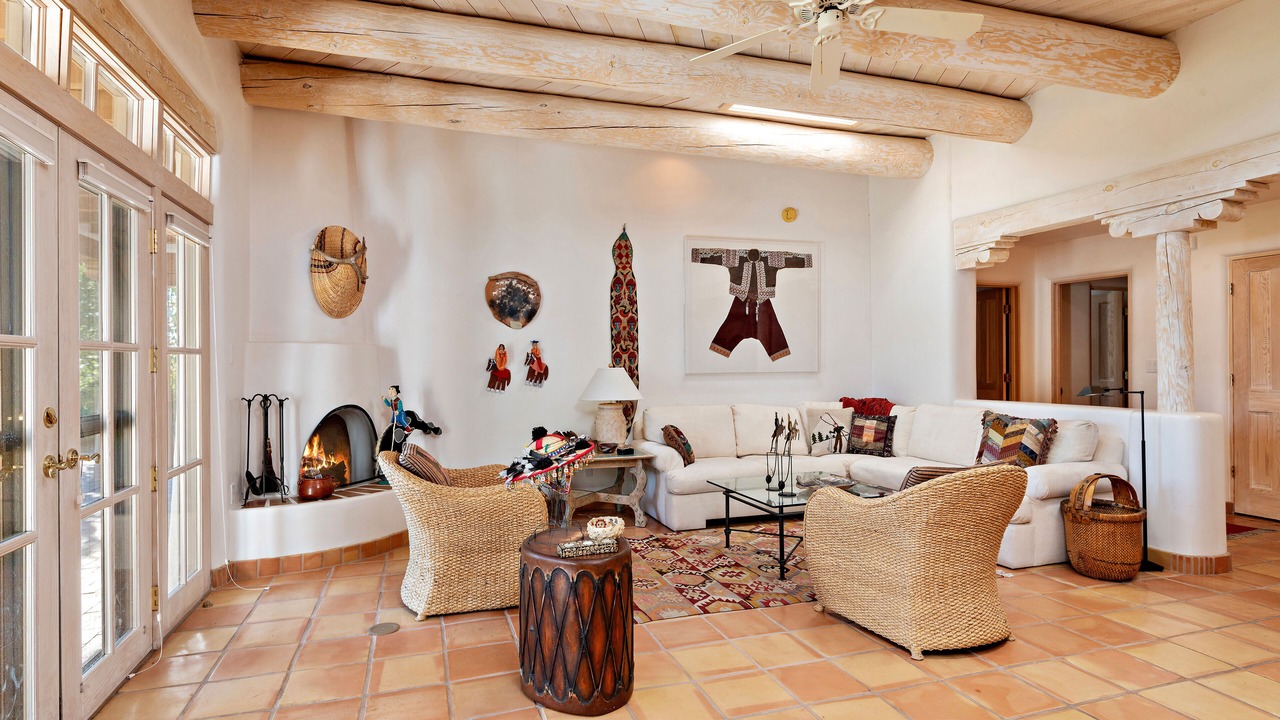 Photo of Livingroom in Quail Run