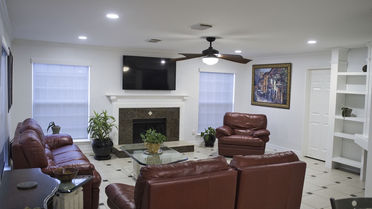 Photo of Livingroom in Mission Bend