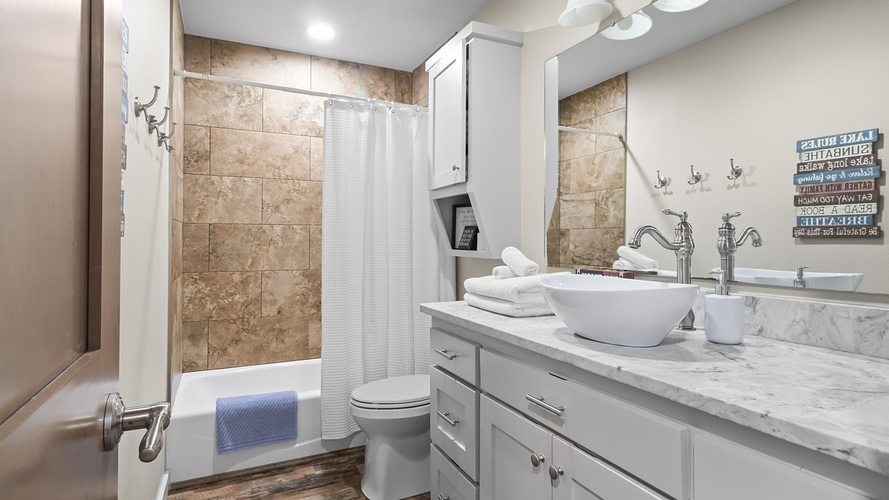 Photo of Bathroom in Beaver Shores