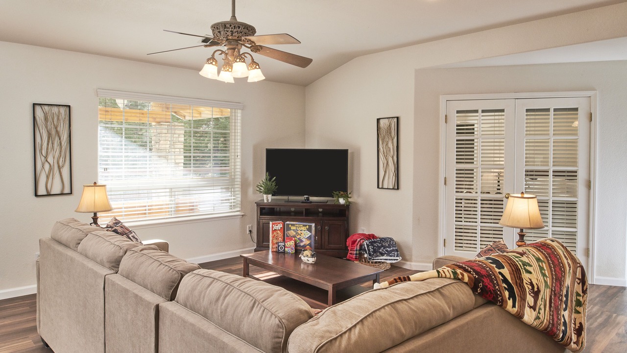 Photo of Bedroom in Oakhurst