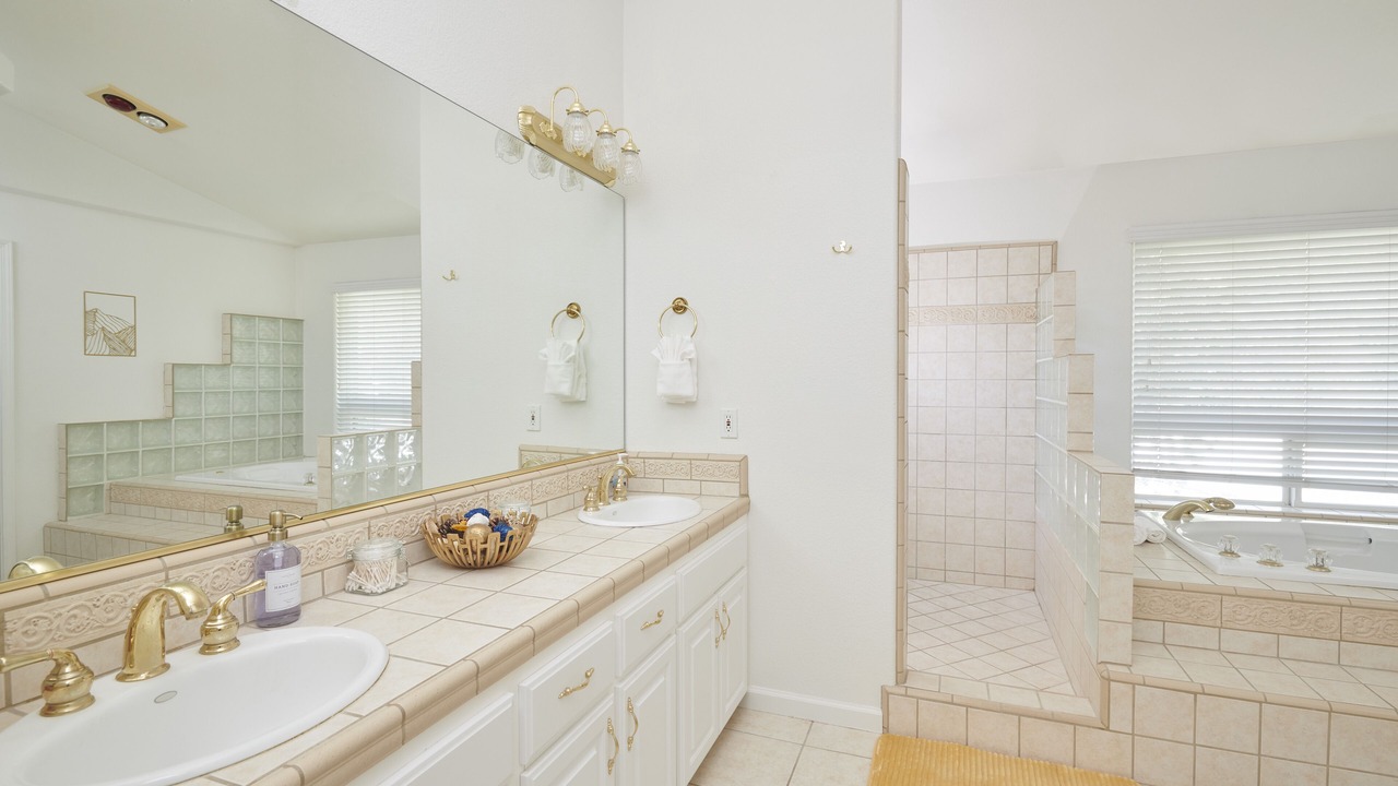 Photo of Bathroom in Oakhurst