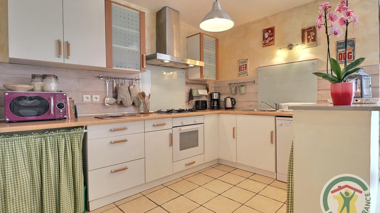 Photo of Kitchen in Mont-Dol