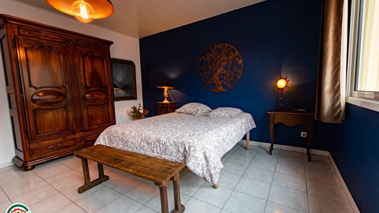 Photo of Bedroom in Chalons-en-Champagne