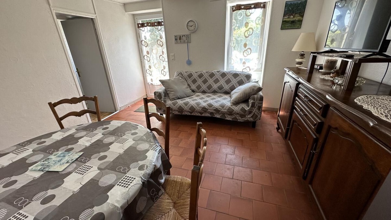 Photo of Livingroom in Heugas